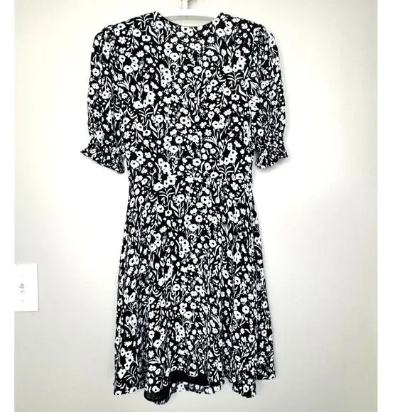 Banana Republic Black White Floral Wrap Dress 6 Lined Short Sleeve Feminine - Picture 3 of 7